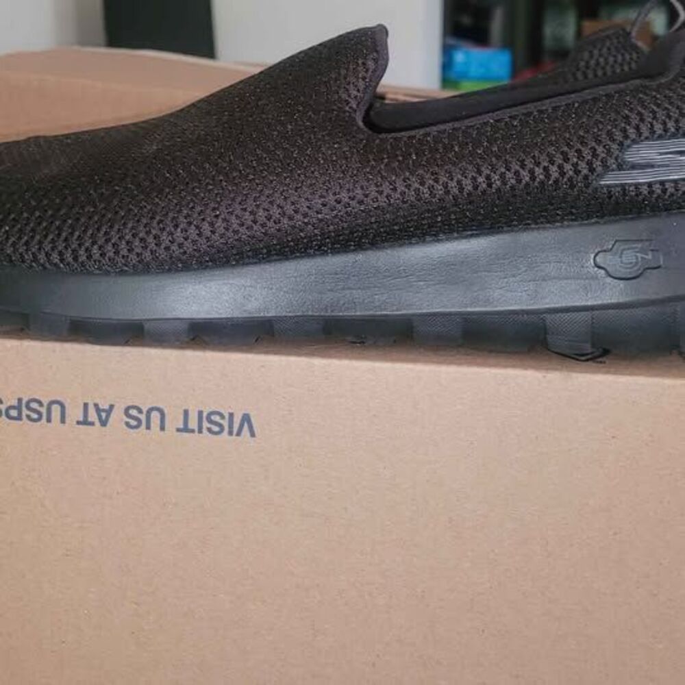 Skechers GoWalk Max Size 13